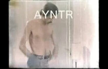 A güler