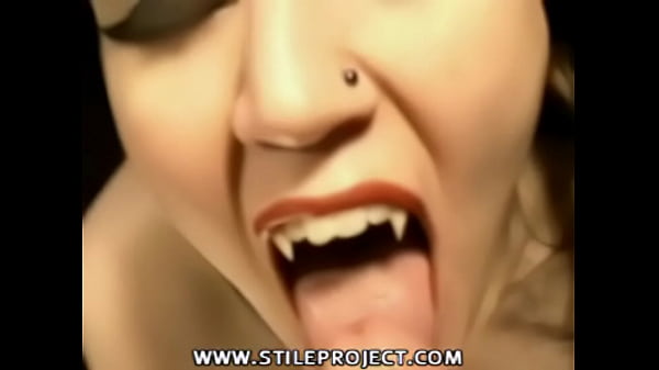 Britney vampirina teenage vampire