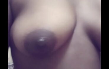 無邪気な息子の親友を誘惑したらオナホールにされちゃった巨乳淫乱女教師 zip