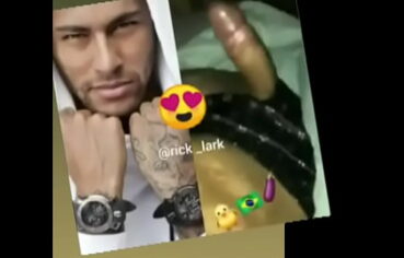 Petit ftm pussy dans les bras de maman porno