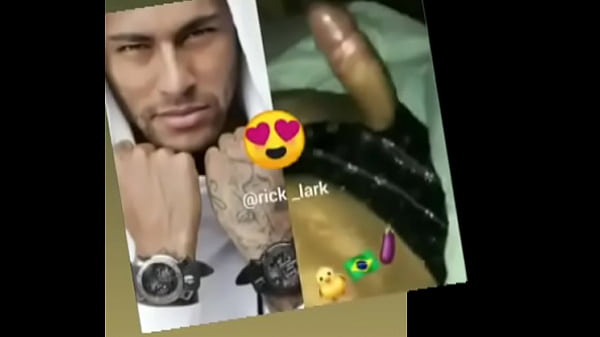 Petit ftm pussy dans les bras de maman porno