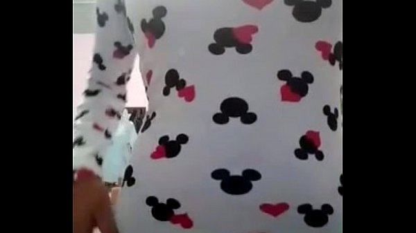Mujeres semasturban viendo zoofilia por web cam